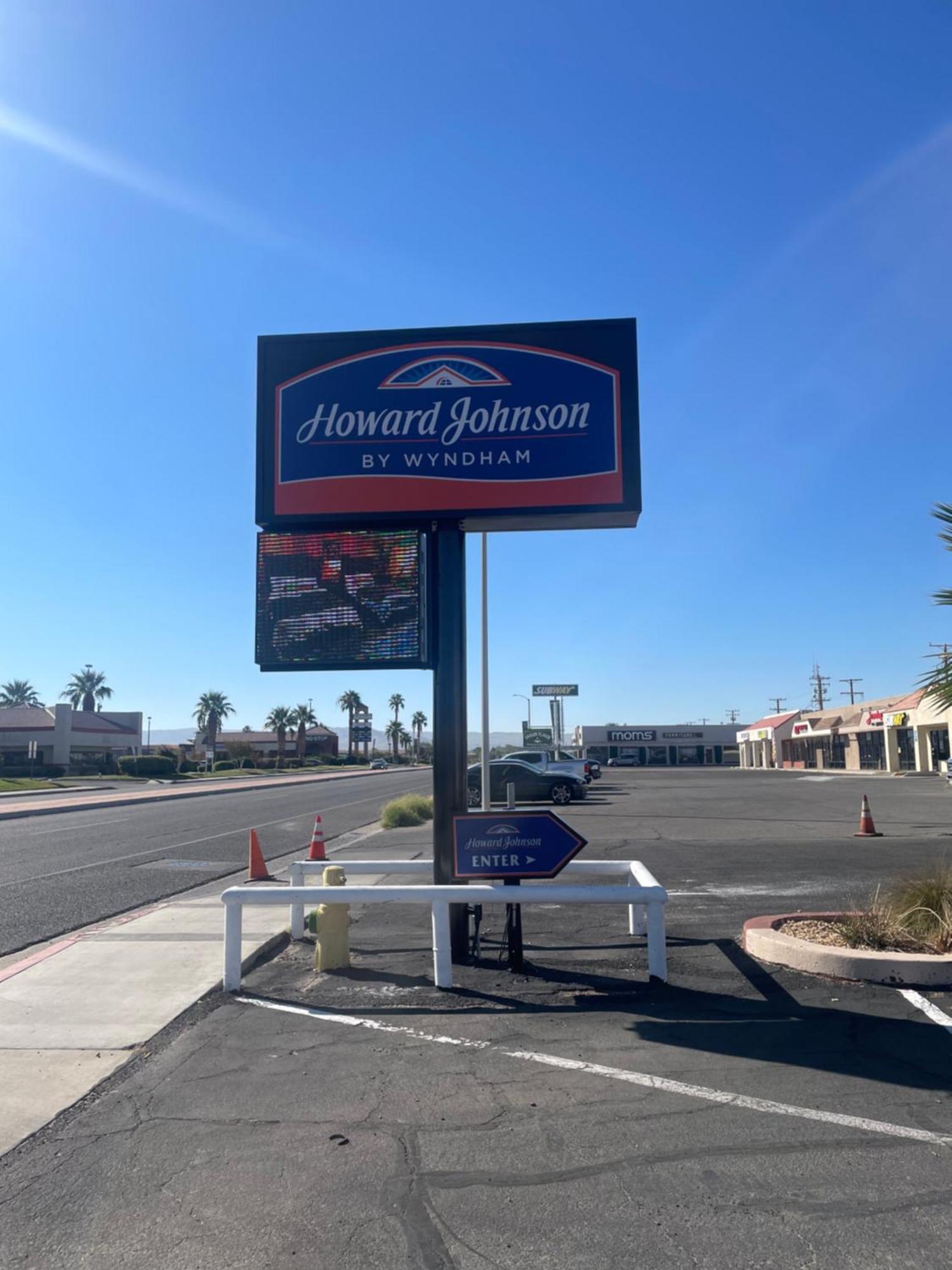 Howard Johnson By Wyndham Ridgecrest, Ca Extérieur photo