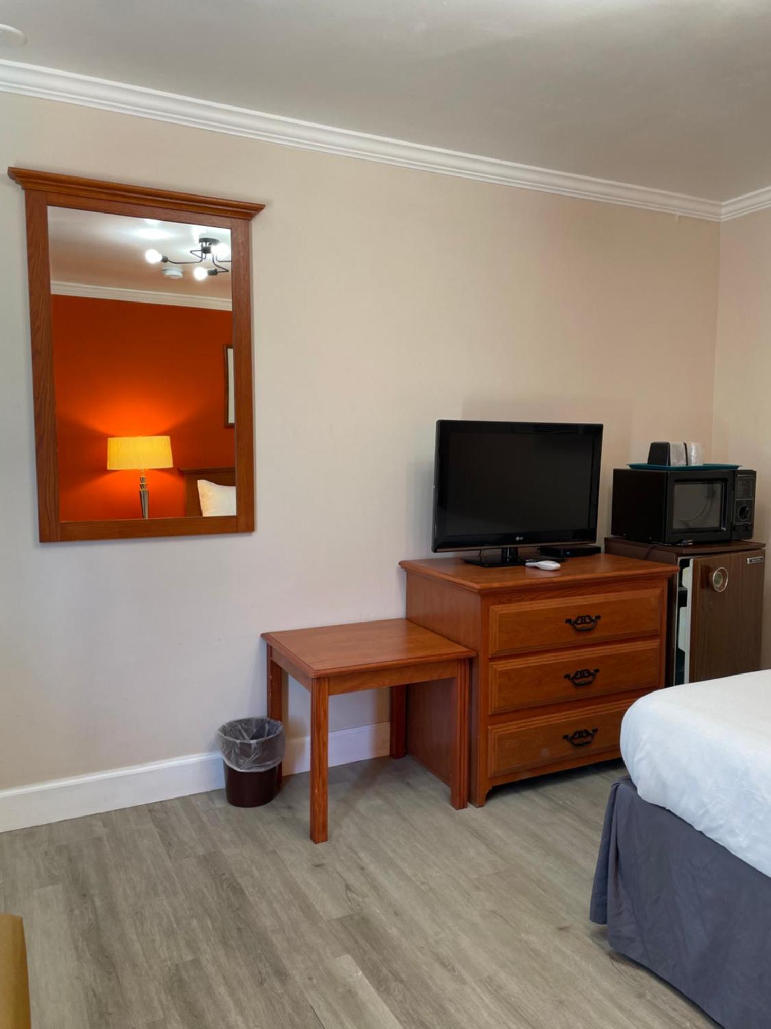 Howard Johnson By Wyndham Ridgecrest, Ca Extérieur photo